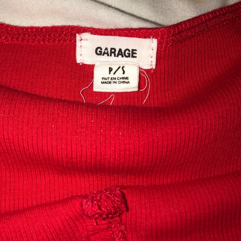 Red top - Picture 3 of 3